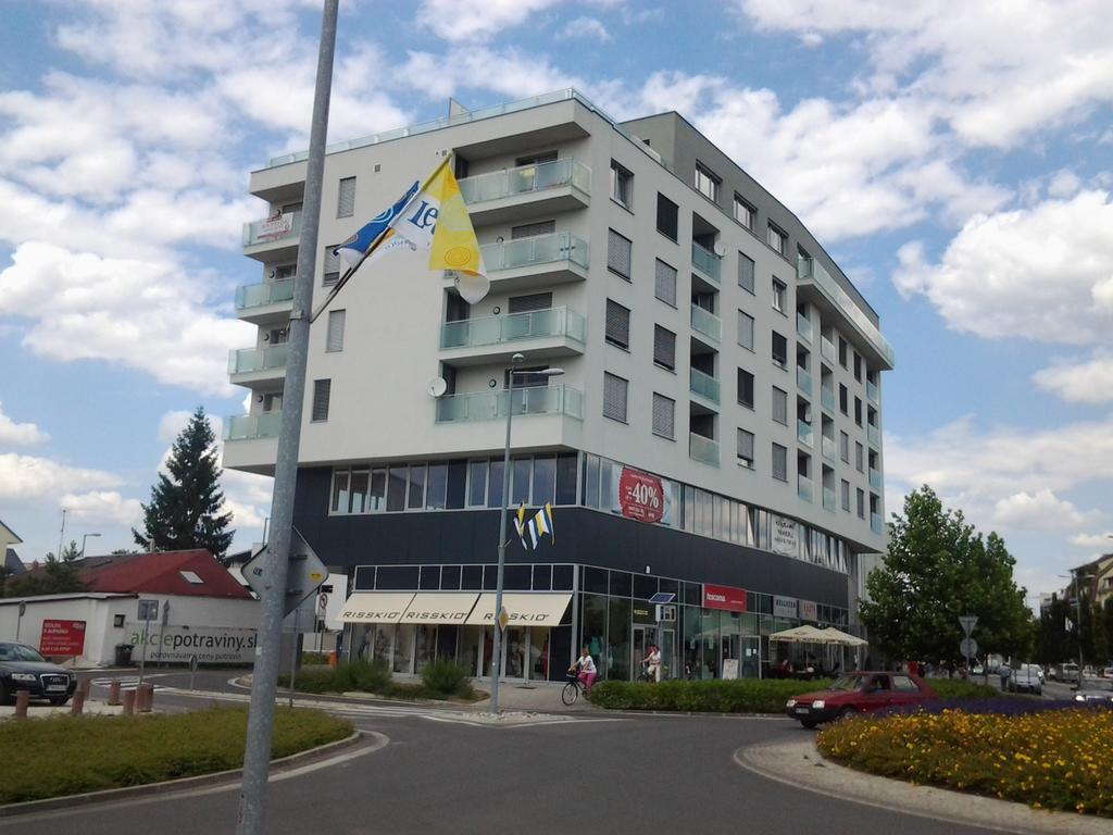 Apartman Halex Centrum City Aupark Piest'any Rom bilde